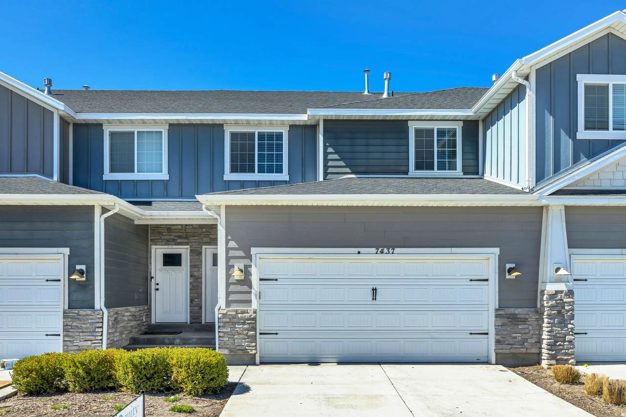 7437 Hutch Ln - Photo 1