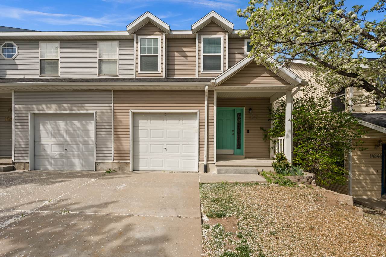 14242 Daisyfield Dr - Photo 1