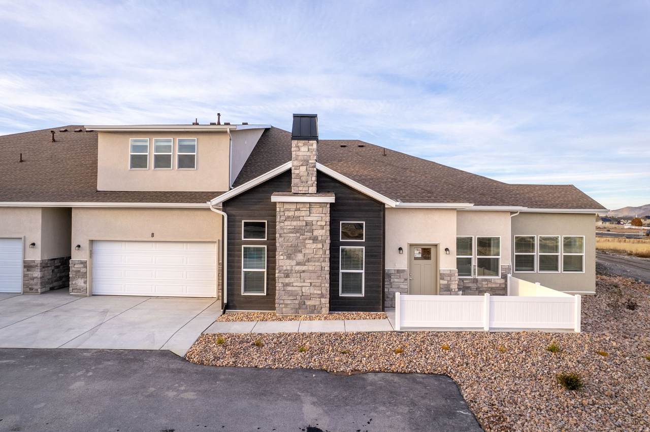 1481 Saratoga View Ln - Photo 1