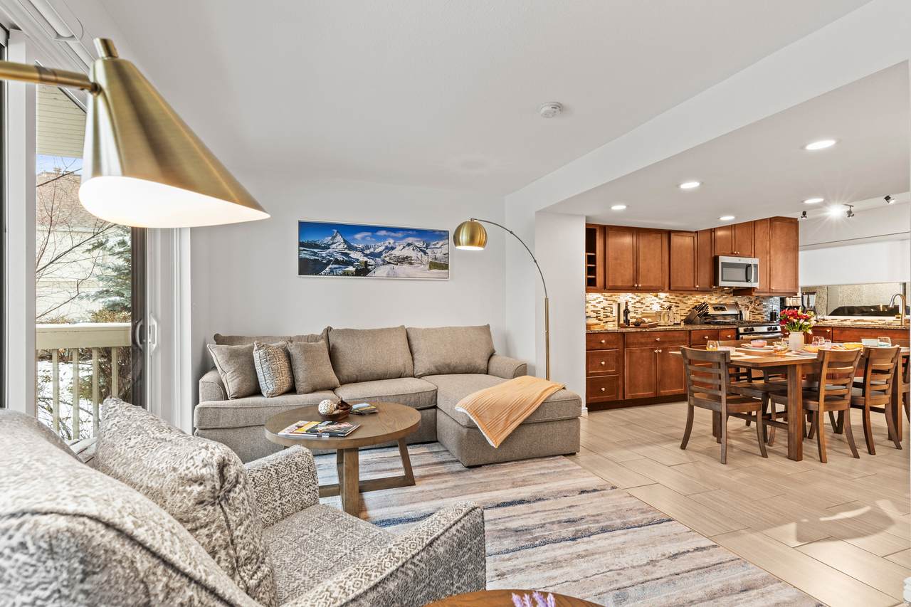 42 Spaulding Ct - Photo 1