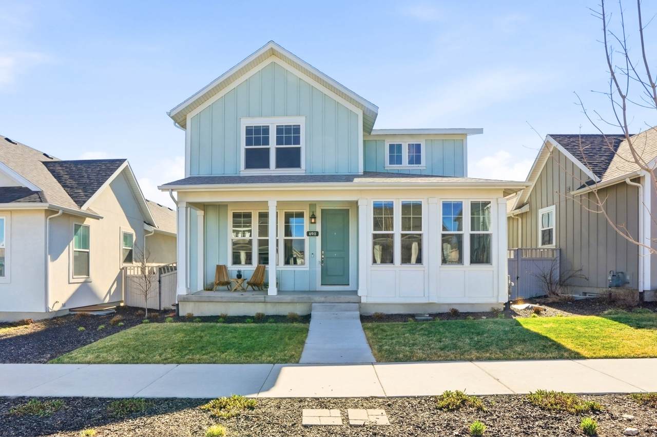 6911 Docksider Dr - Photo 1