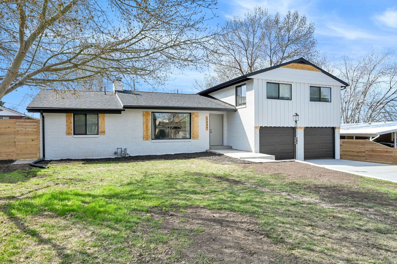 1289 31ST St - Photo 1