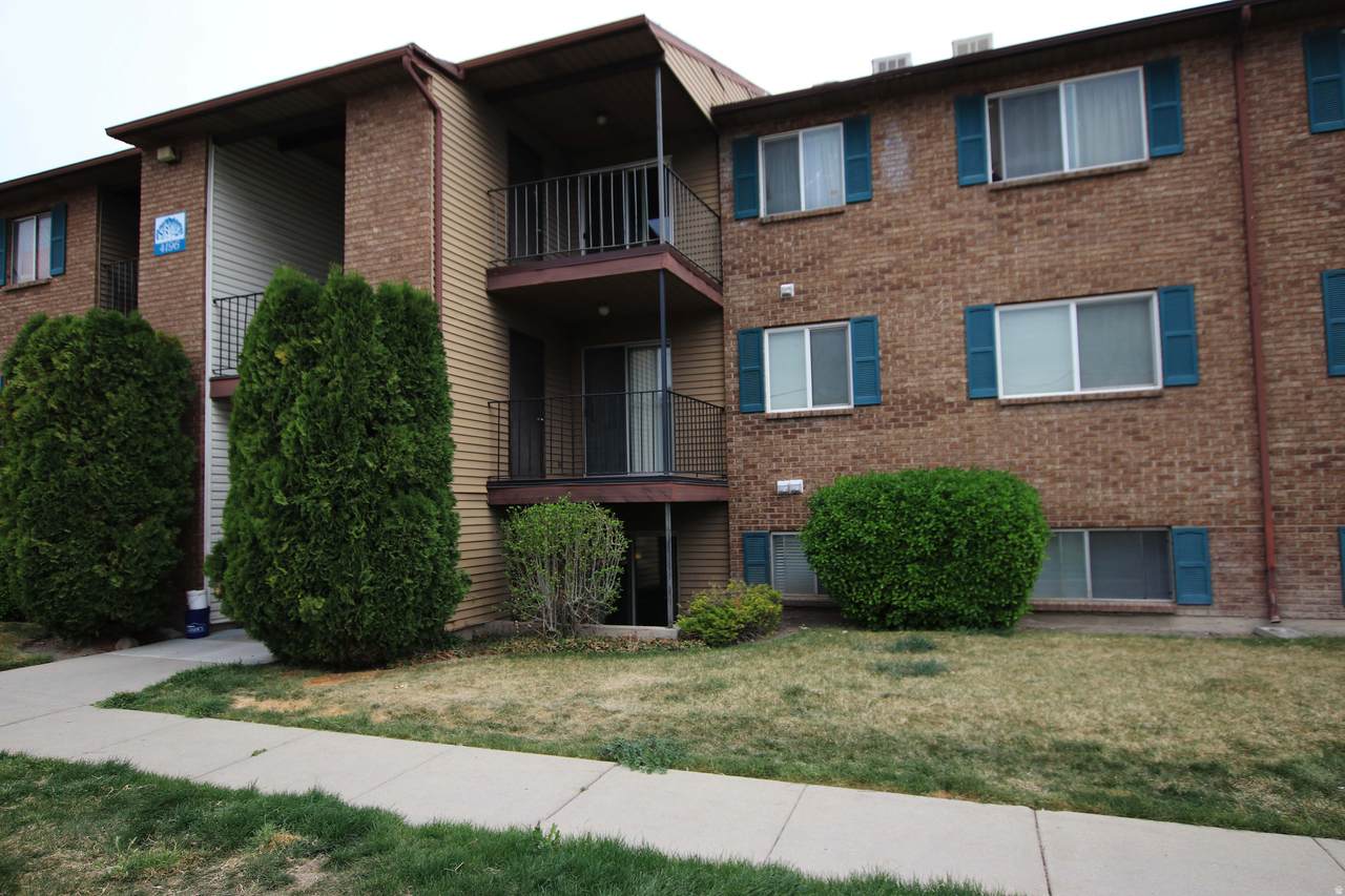 4196 Oak Meadows Dr - Photo 1