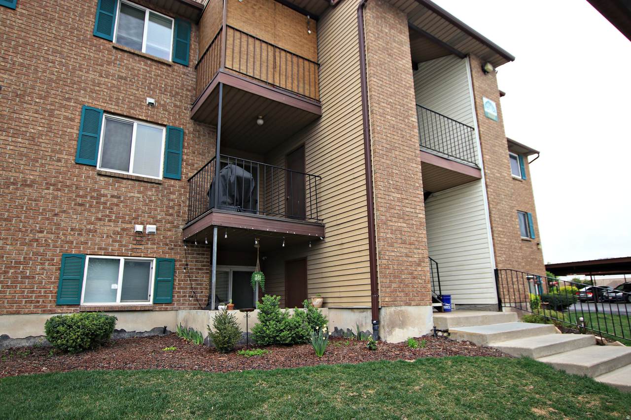 4114 Oak Meadows Dr - Photo 1