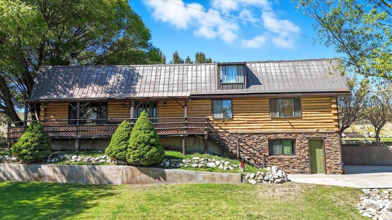 12715 7200 - Photo 1