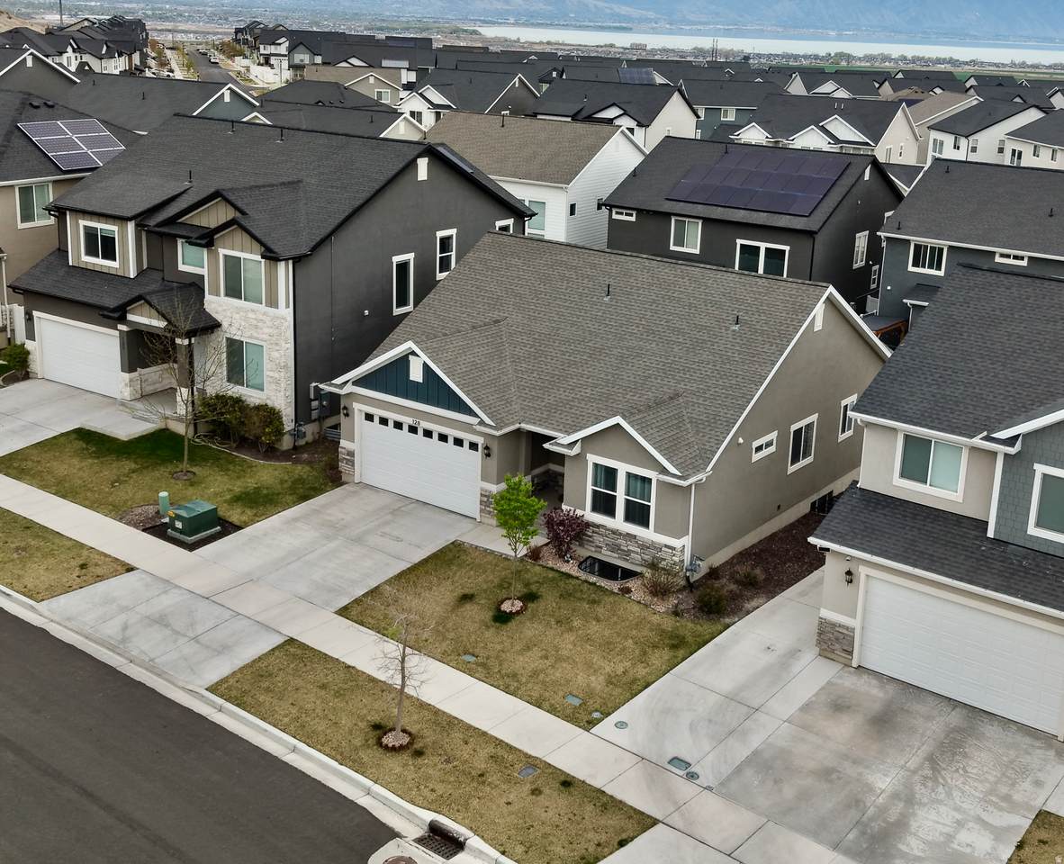 128 Foxmoor Way - Photo 1