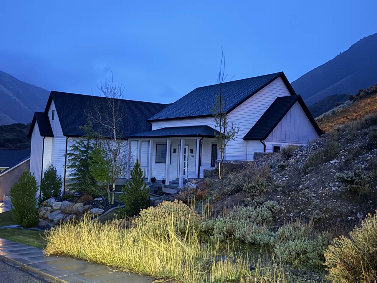 3278 Hawk Dr - Photo 1