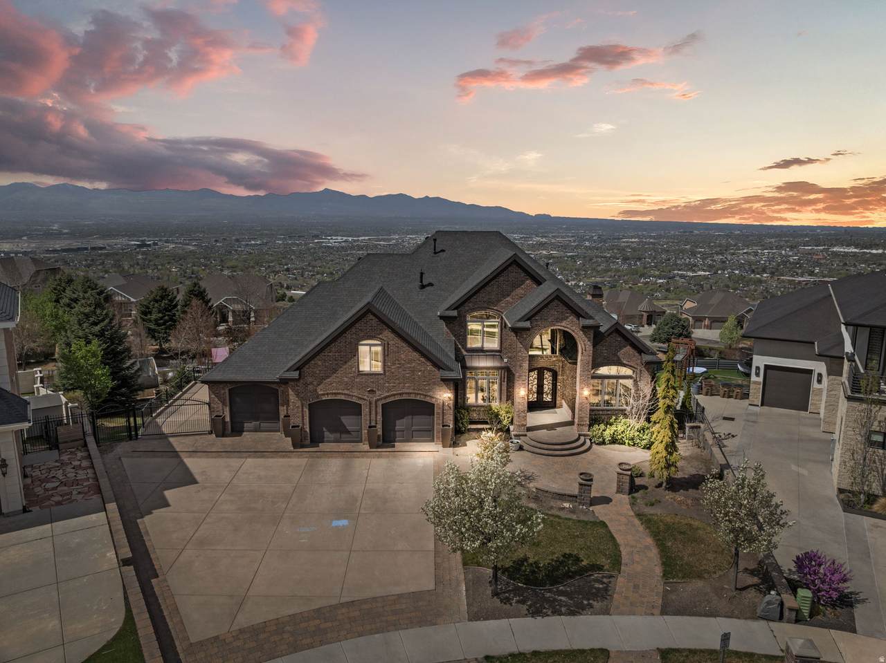 14032 Canyon Vista Ln - Photo 1