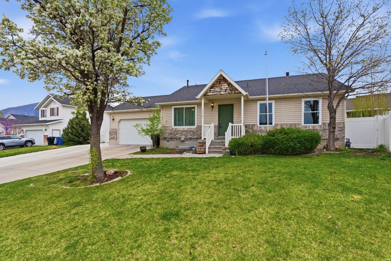 1216 Loafer View Dr - Photo 1