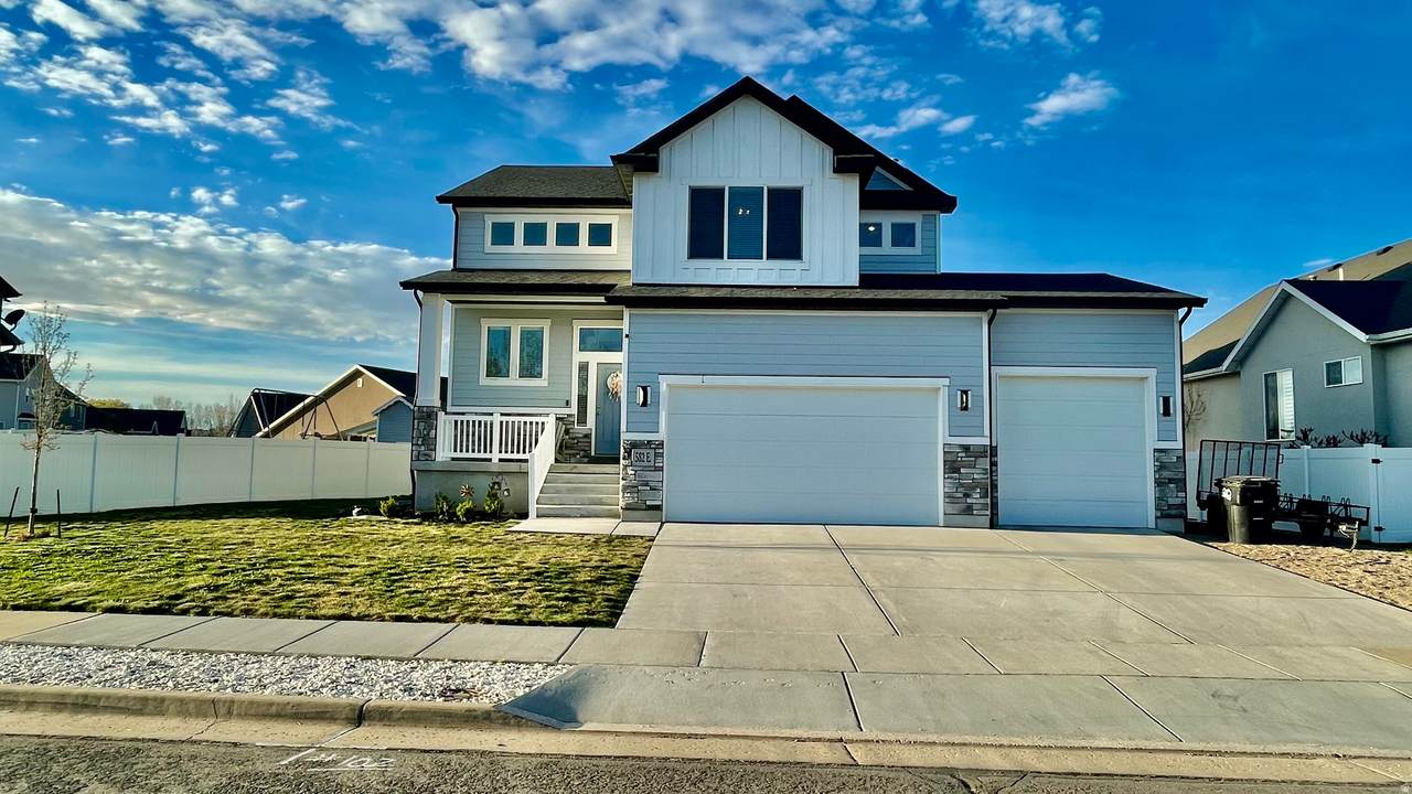 582 Petersen Pkwy - Photo 1
