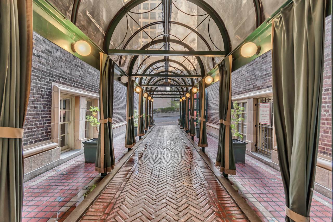 29 State St - Photo 1