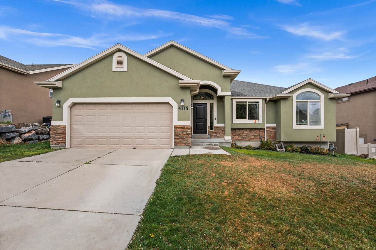 4115 Dakota Dr - Photo 1