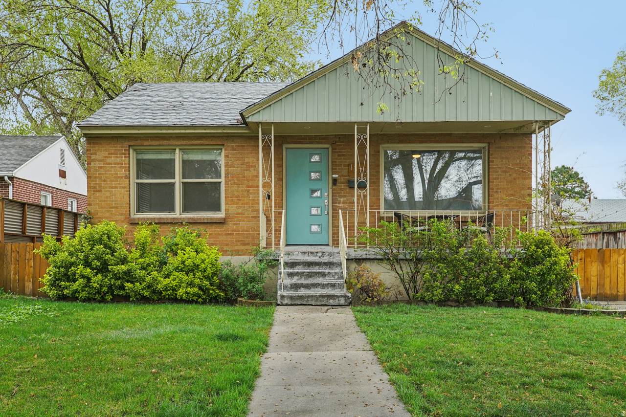 1379 Utahna Dr - Photo 1