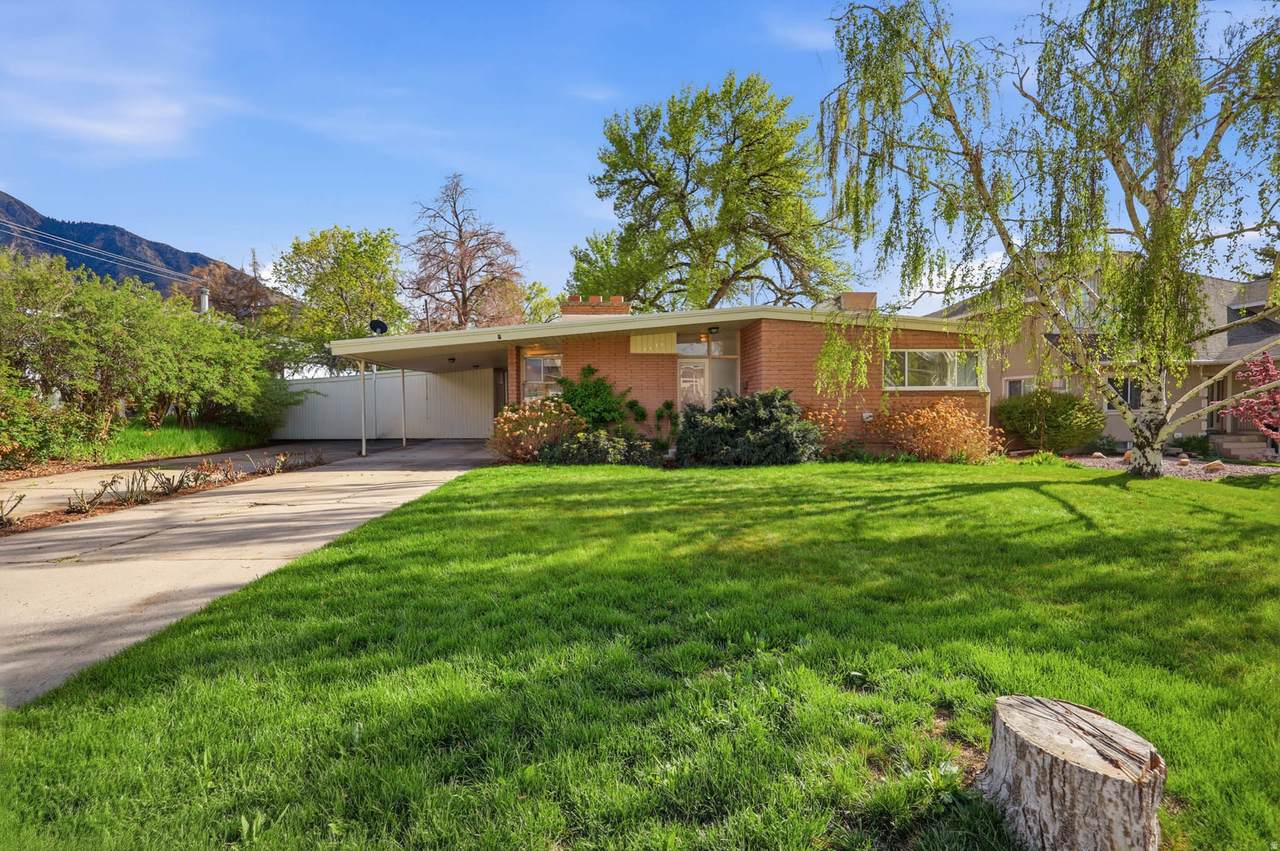 2676 Capricorn Way - Photo 1