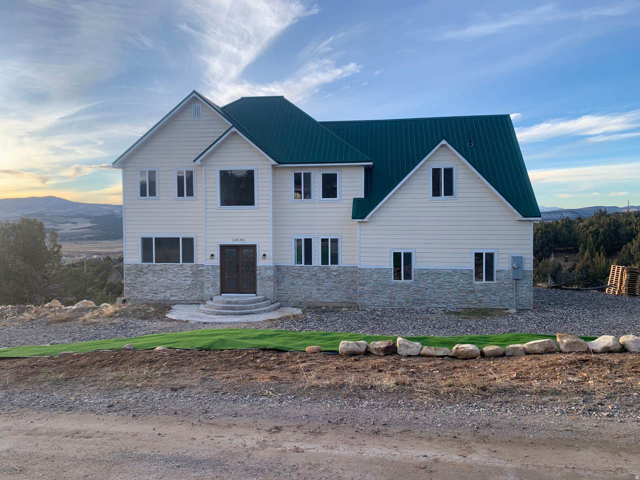 12645 Cedar Ridge Dr - Photo 1