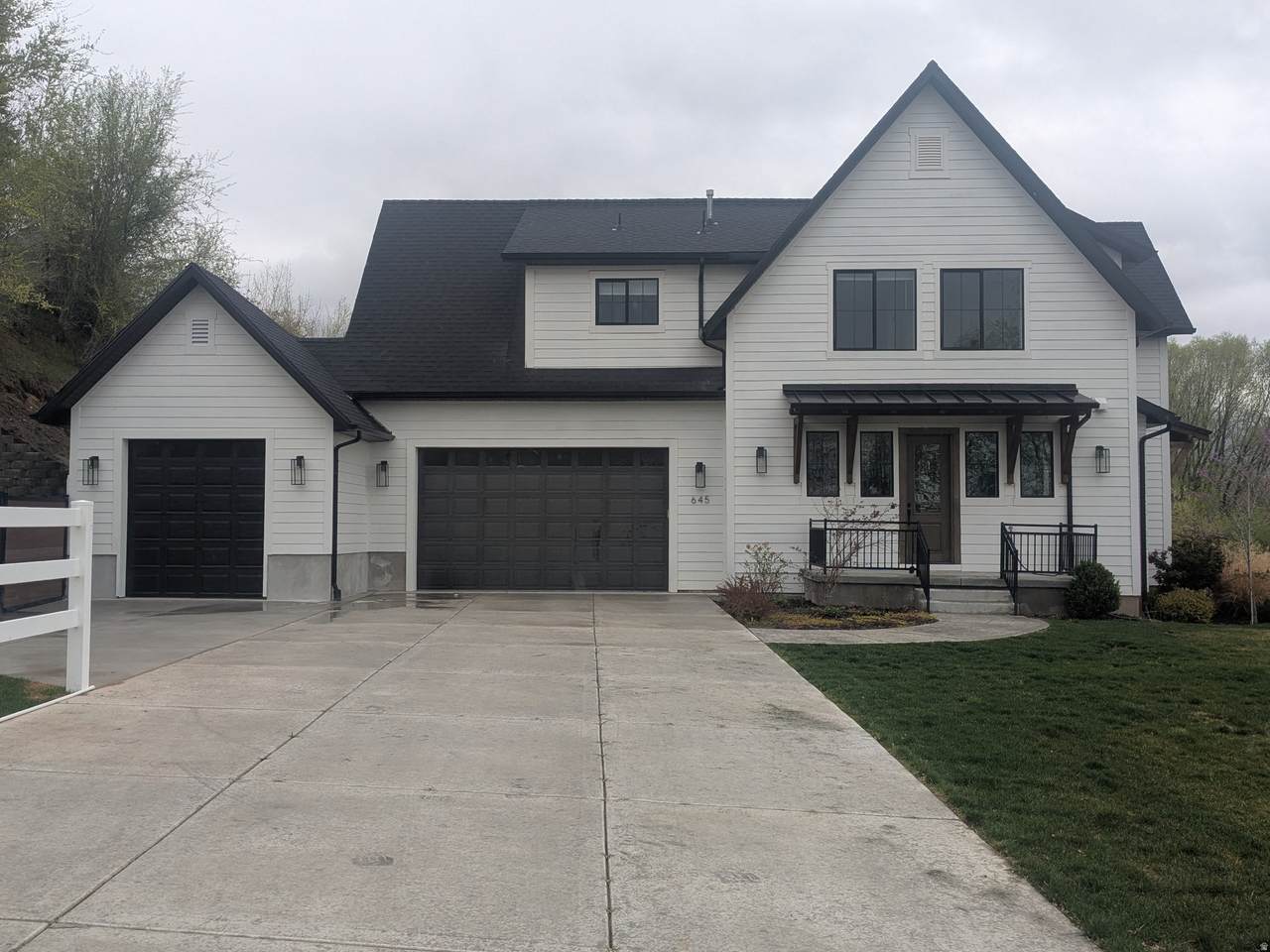 645 Arts Park Way - Photo 1