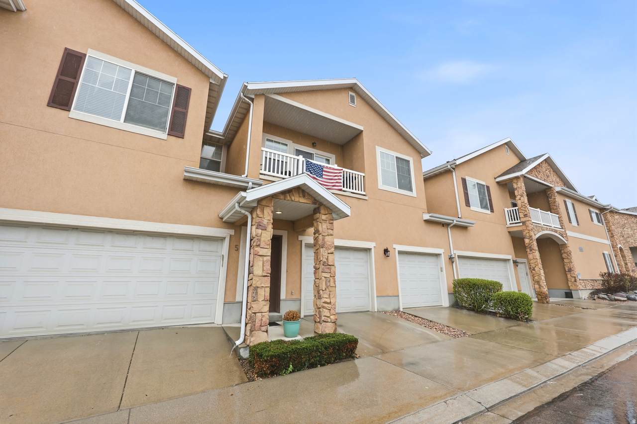 1145 Canyon Meadow Dr. - Photo 1