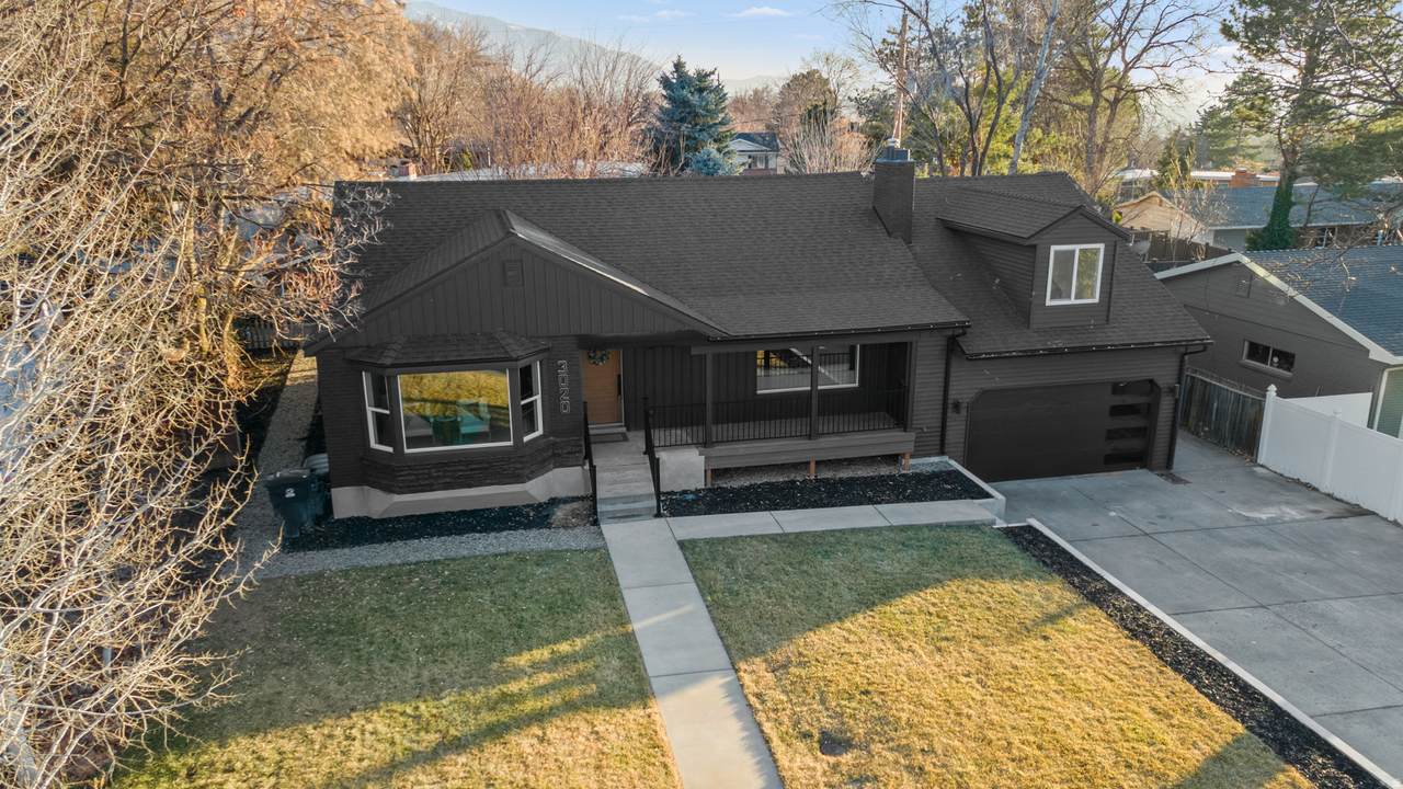 3020 Middleton Way - Photo 1