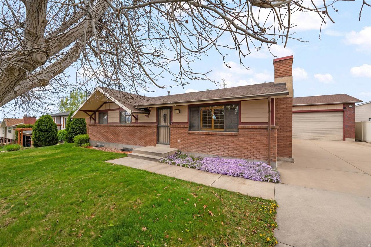 637 Cherrywood Rd - Photo 1