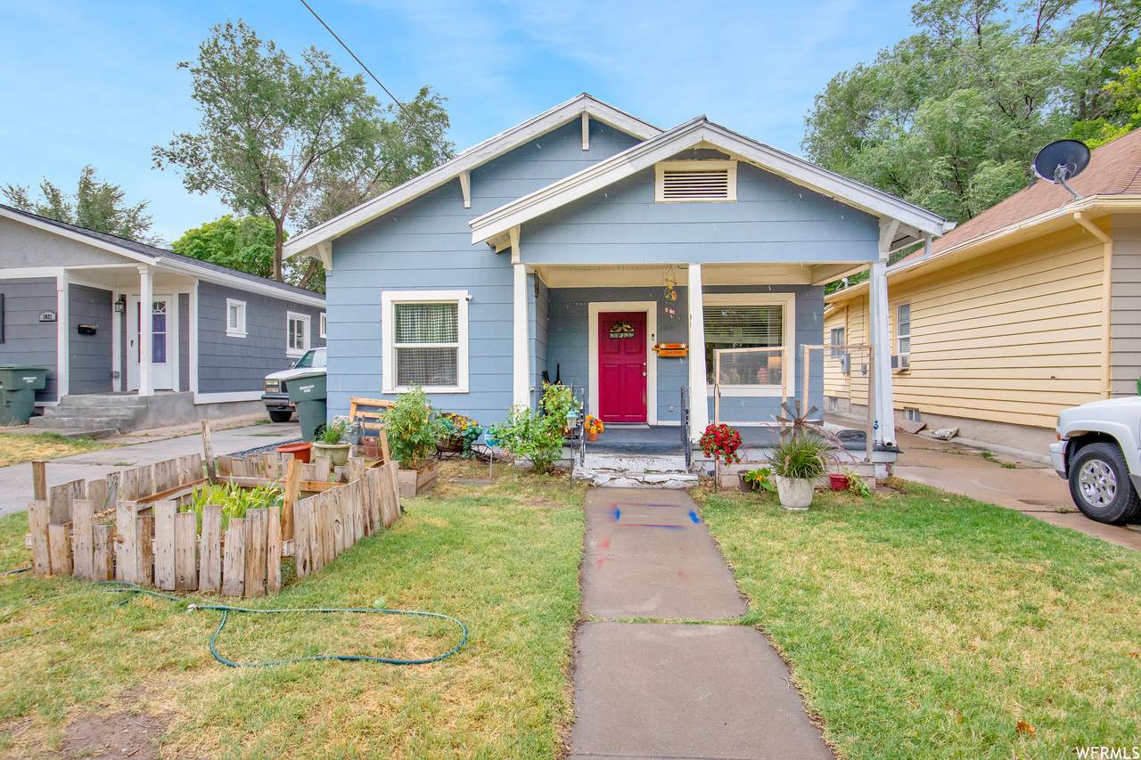 1019 22ND St - Photo 1