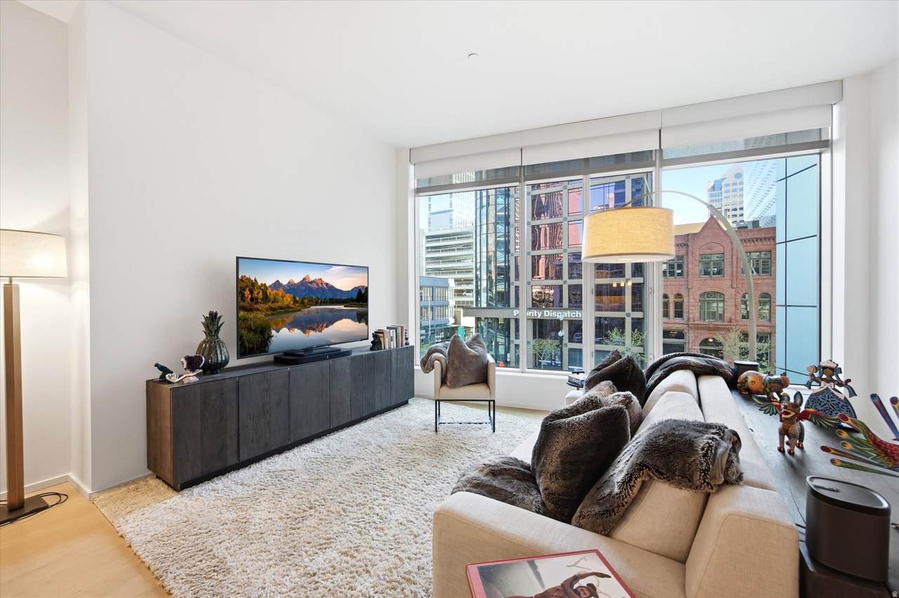 35 100 St - Photo 1