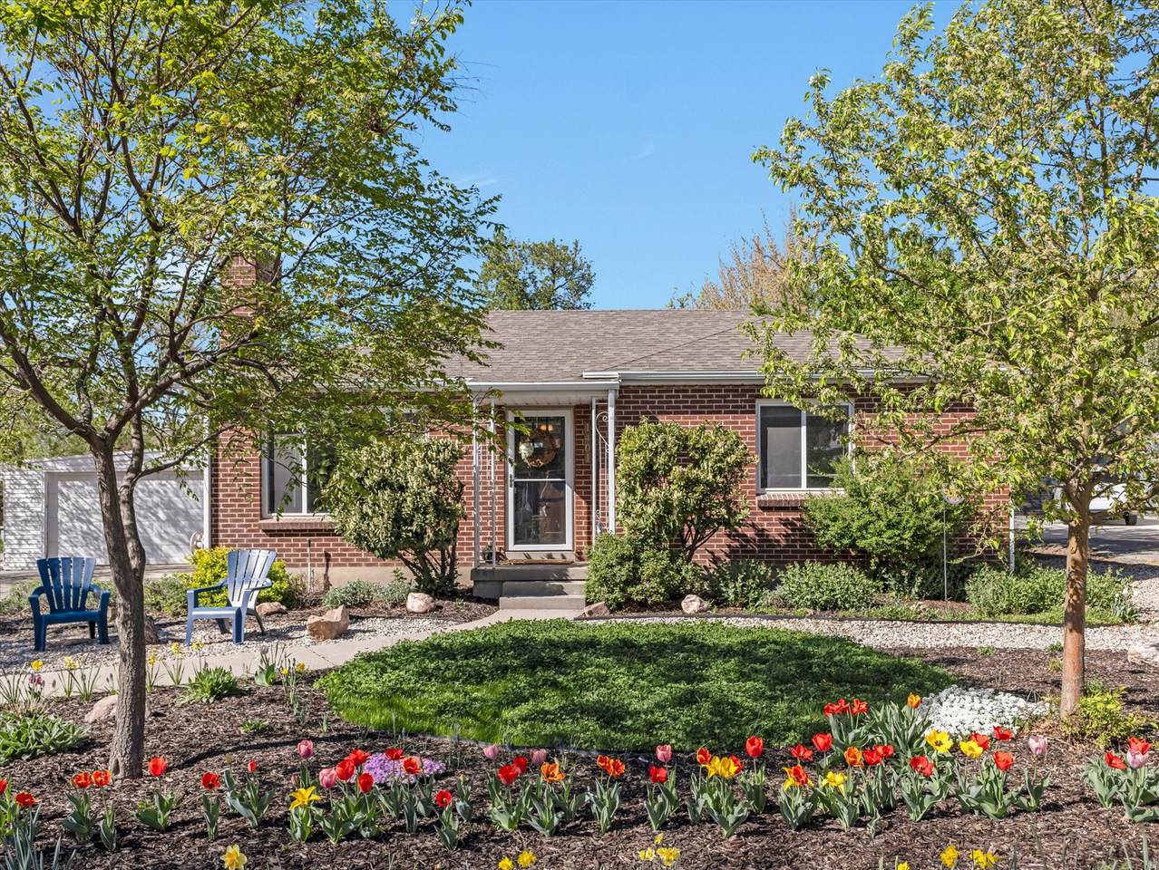 1401 Brookshire Dr - Photo 1