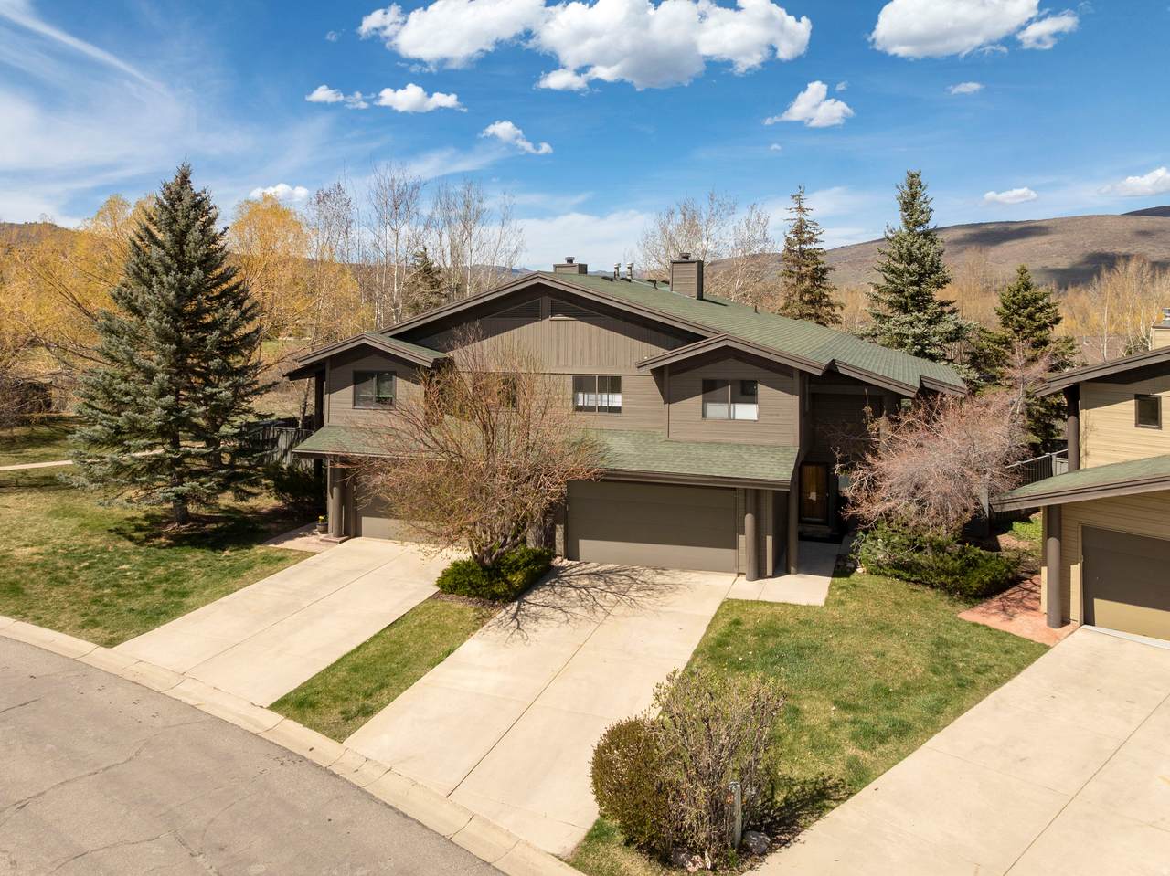 2668 Cottage Loop - Photo 1