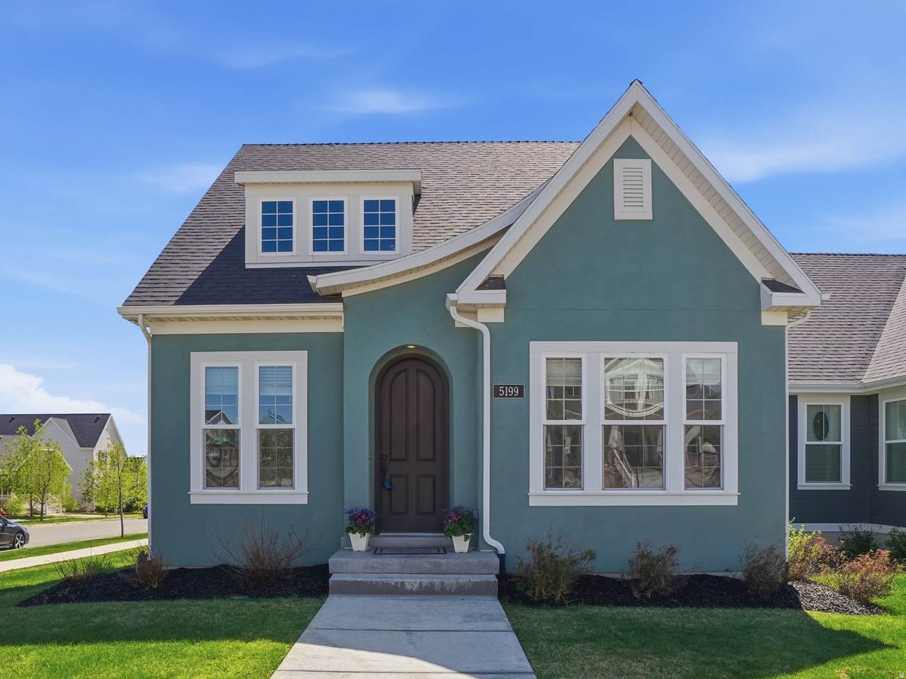5199 Lake Terrace Ave - Photo 1