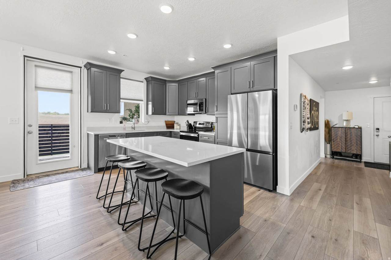 8342 Sky Mirror Ln - Photo 1