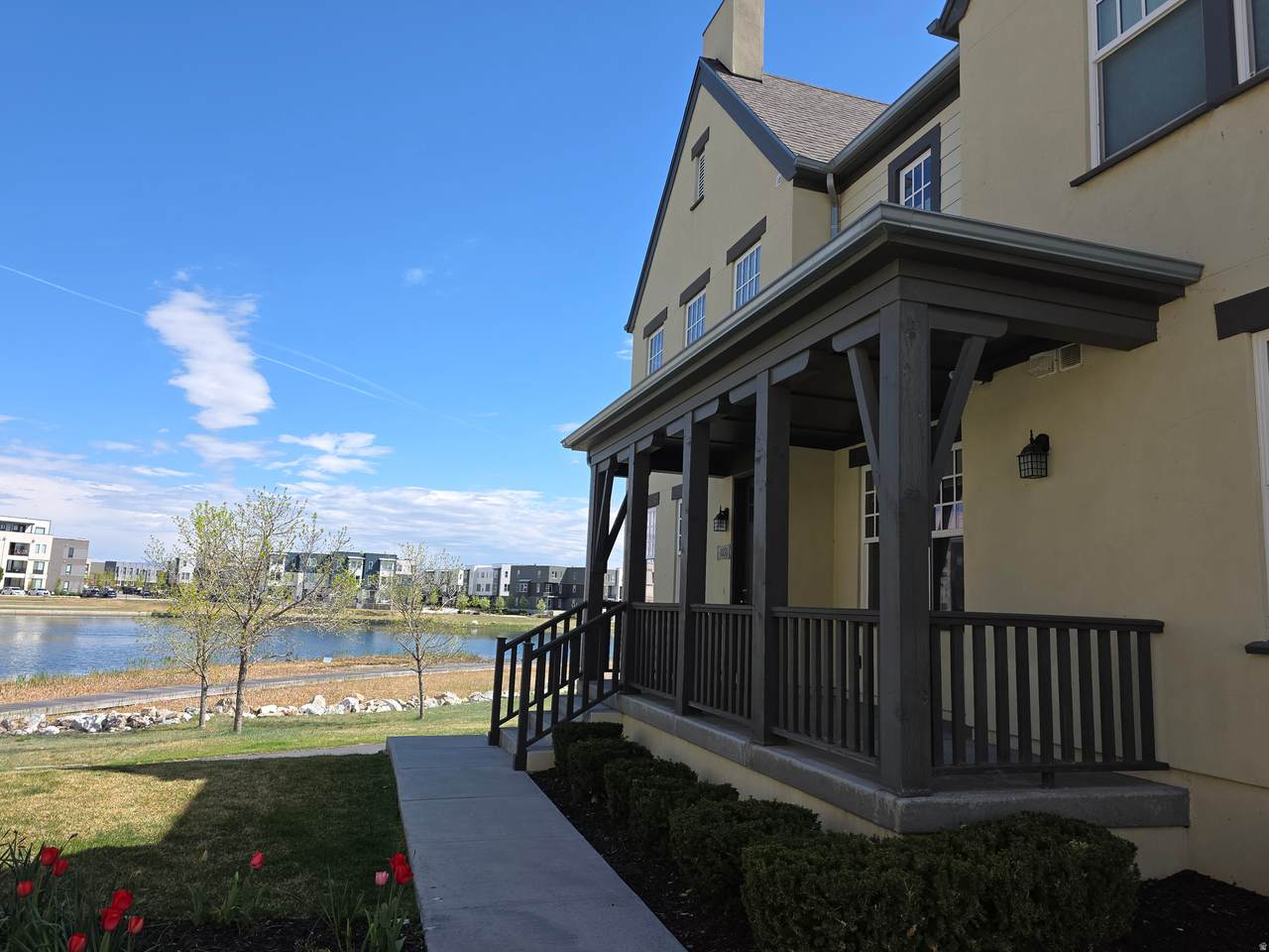 4658 Boathouse Cir - Photo 1