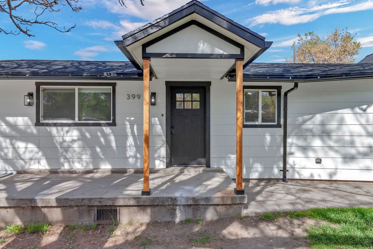 399 Pacific Dr - Photo 1