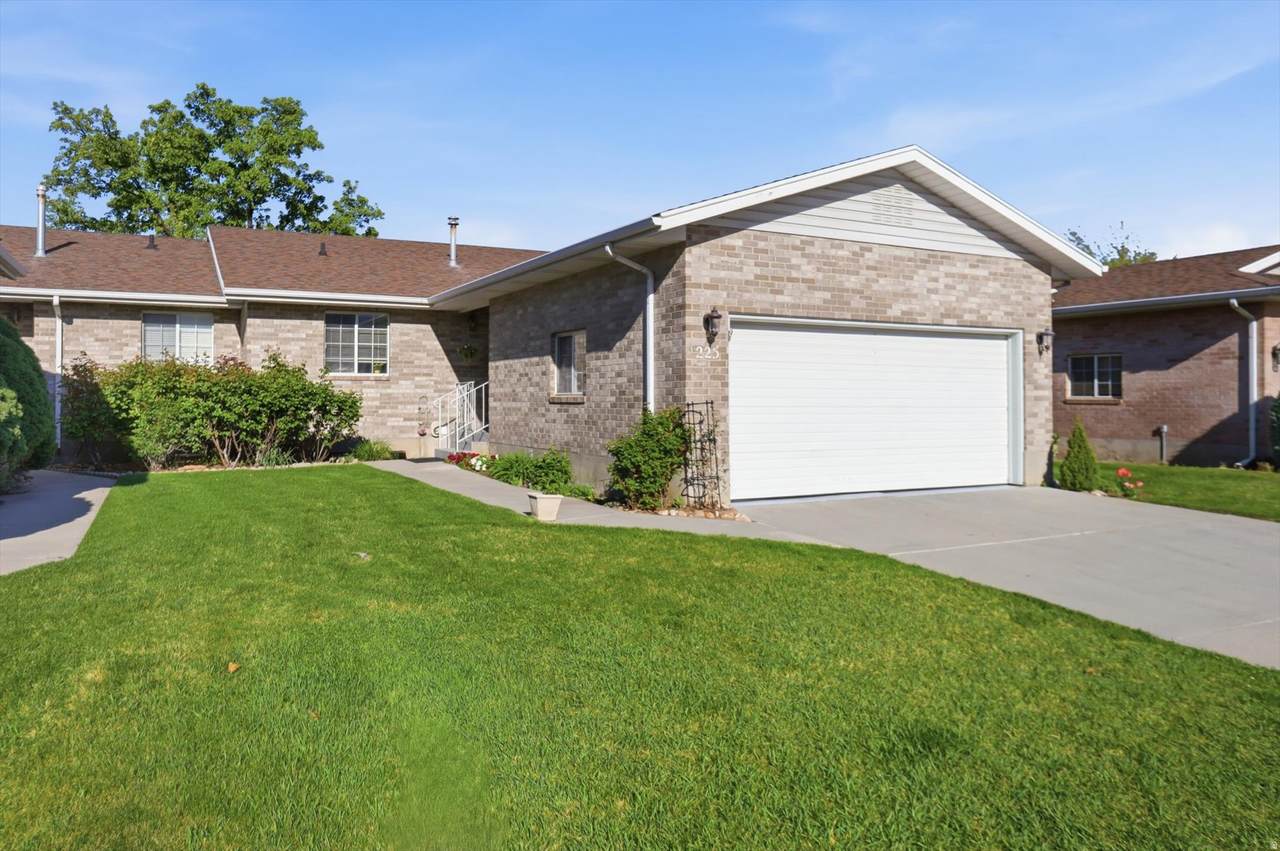225 400 - Photo 1