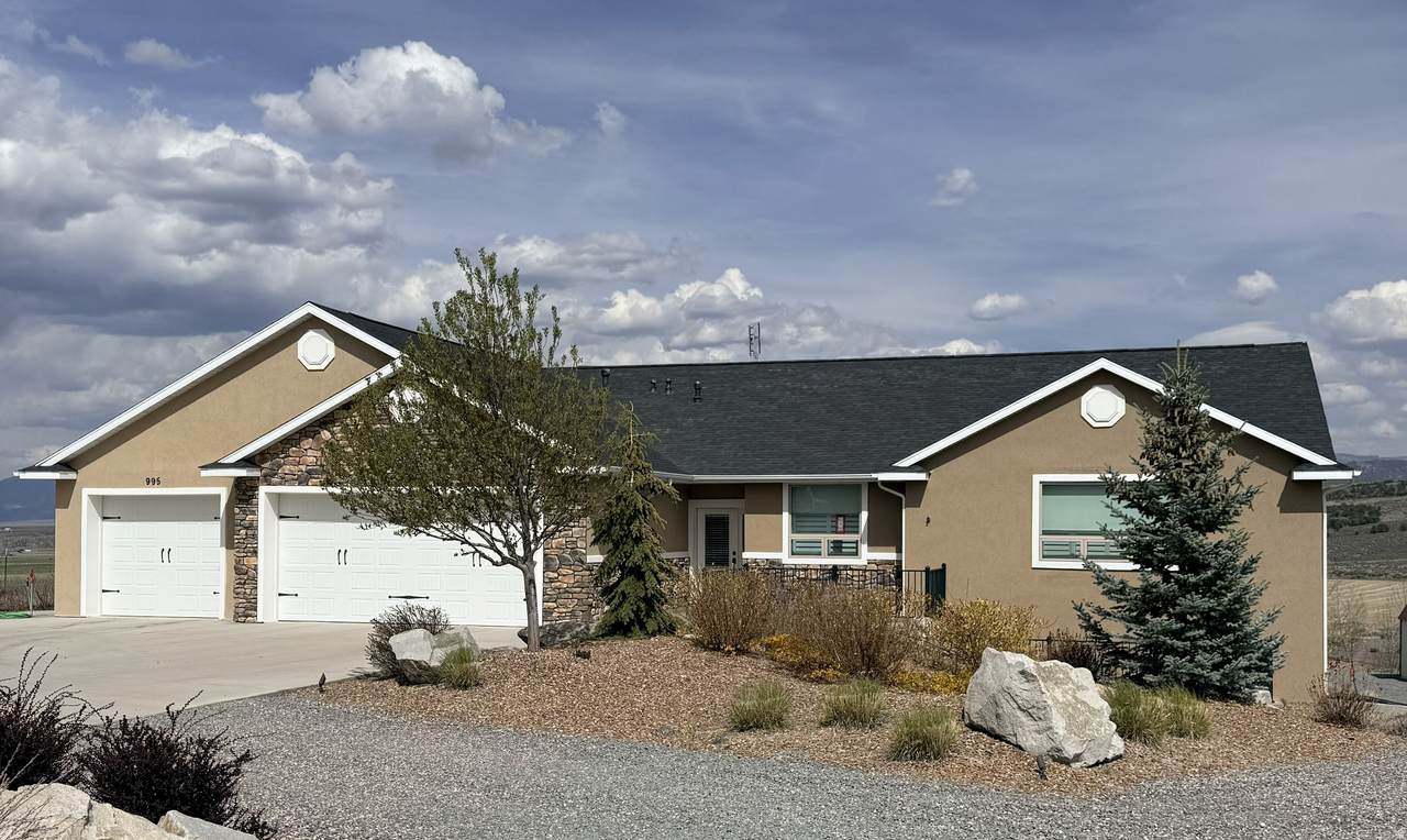 995 230 - Photo 1