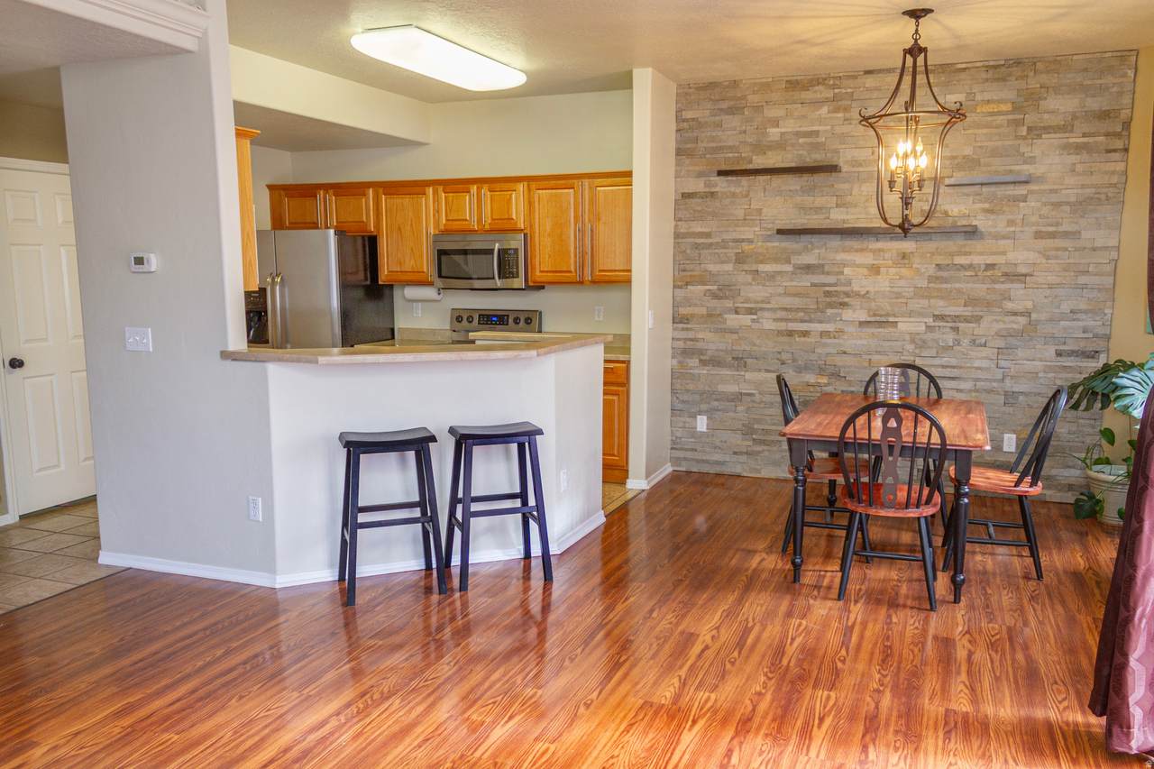 8484 Ivy Springs - Photo 1