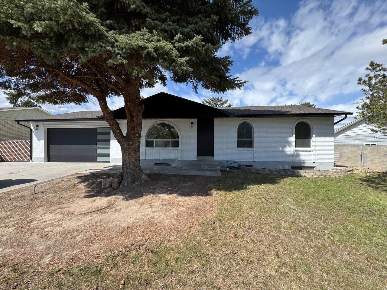 5222 Queenswood Dr - Photo 1