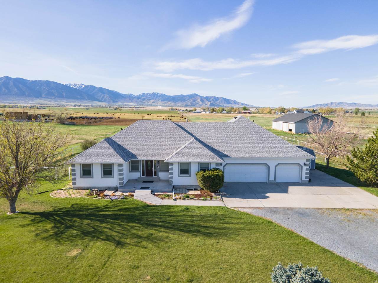 608 Nicole Way - Photo 1
