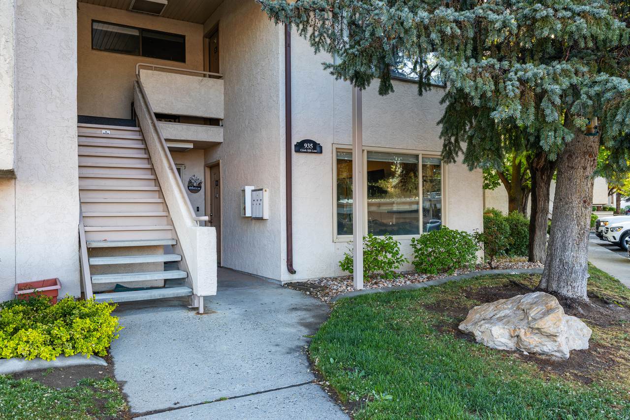 935 Creekhill Ln - Photo 1