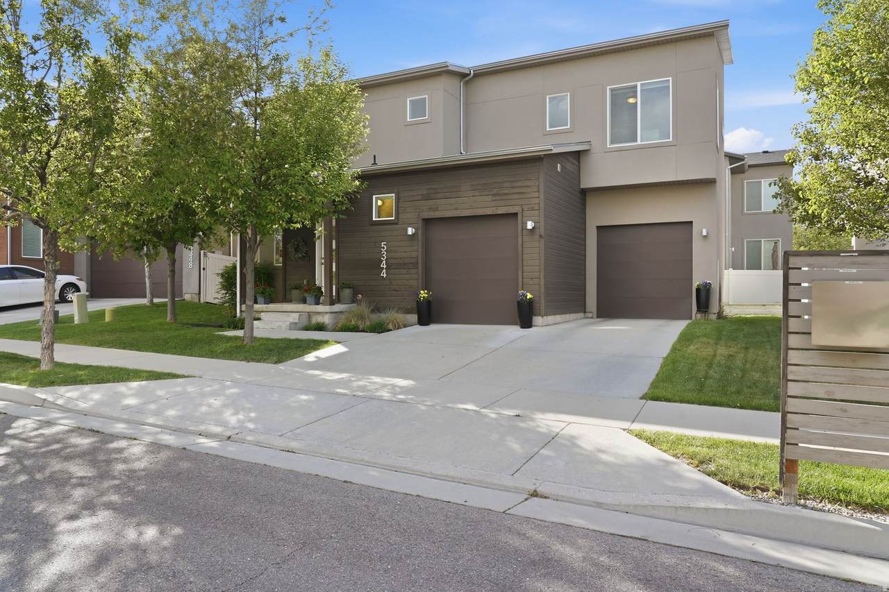 5344 Silver Clover Ln - Photo 1