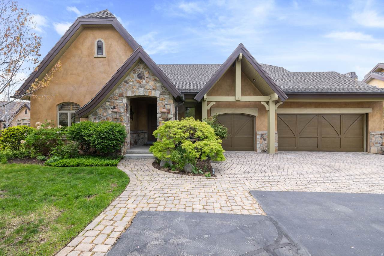 3168 Bavarian Ct - Photo 1
