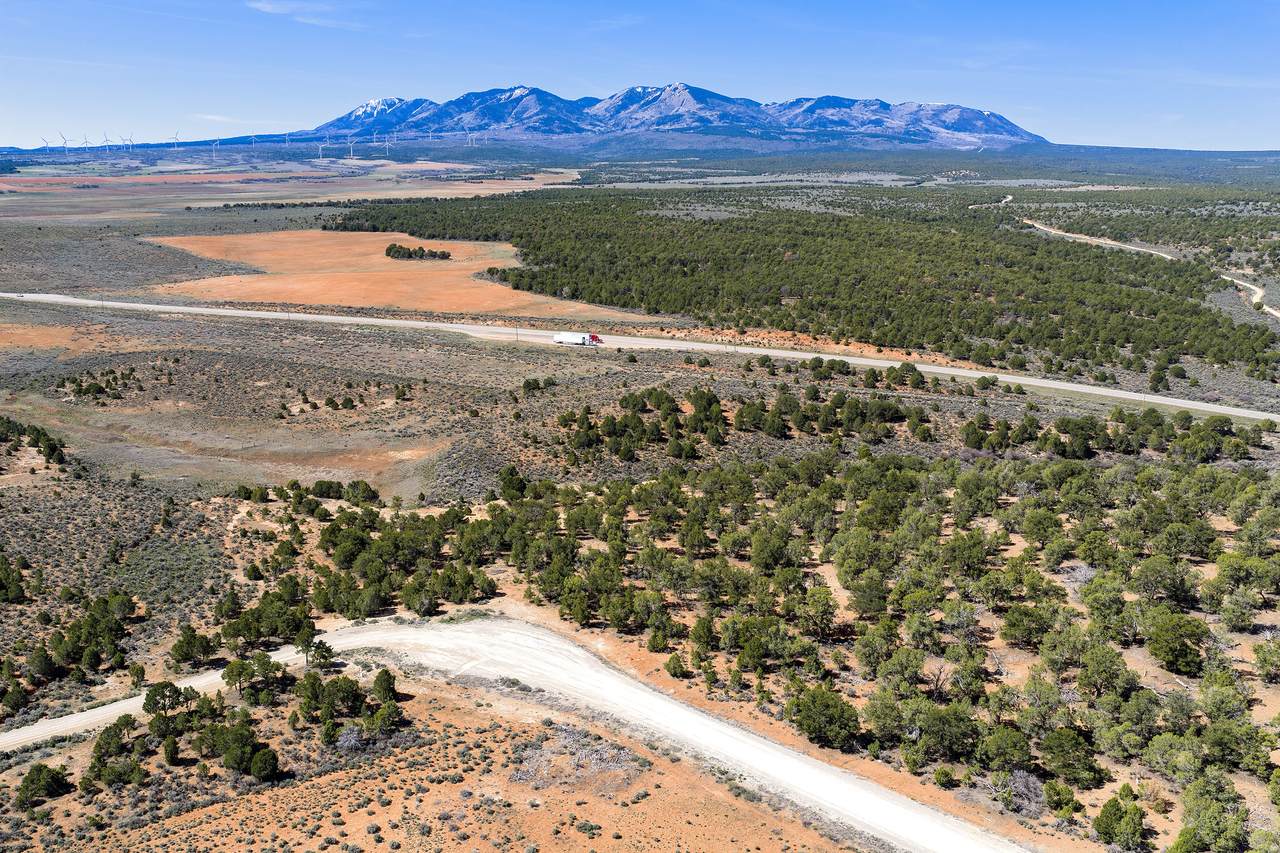 872 Hideaway Cv - Photo 1