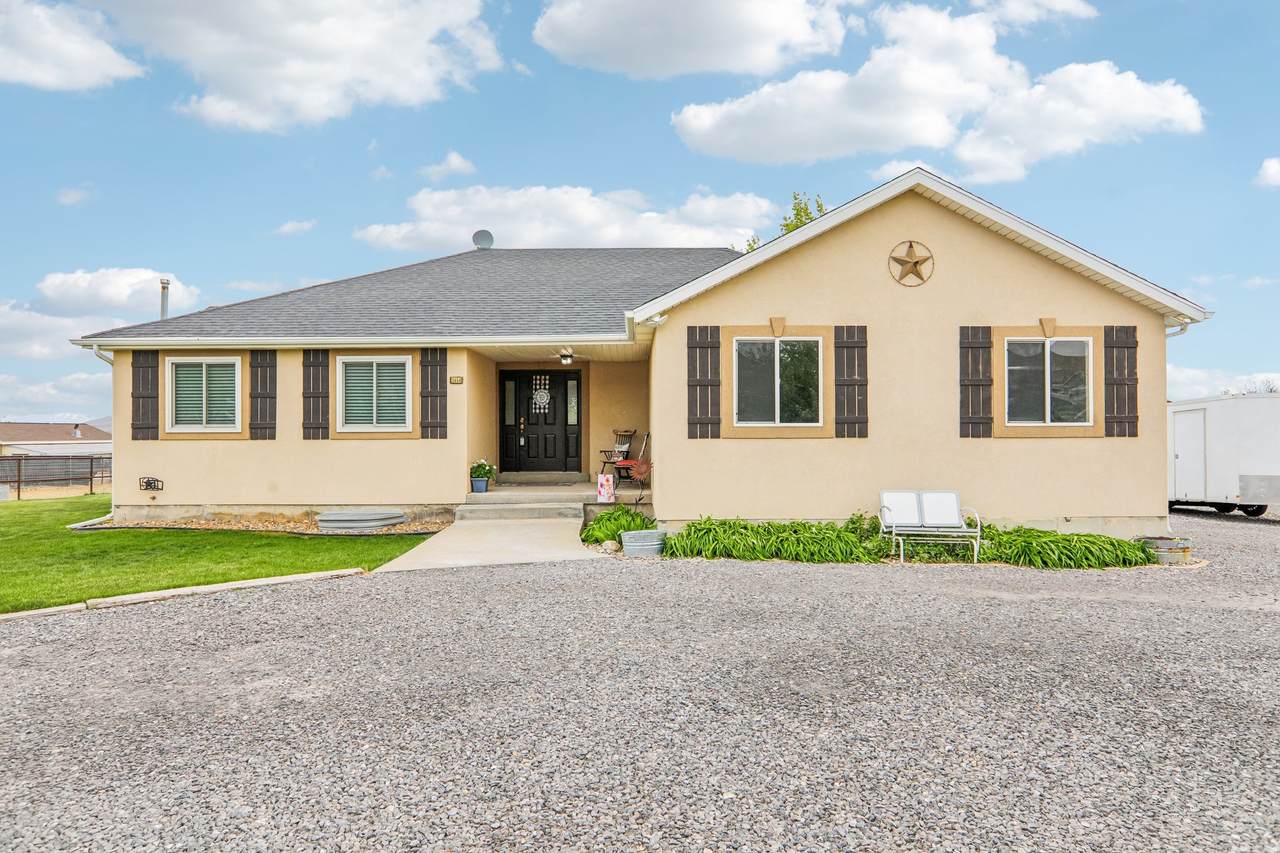 2464 Autumn Dr - Photo 1
