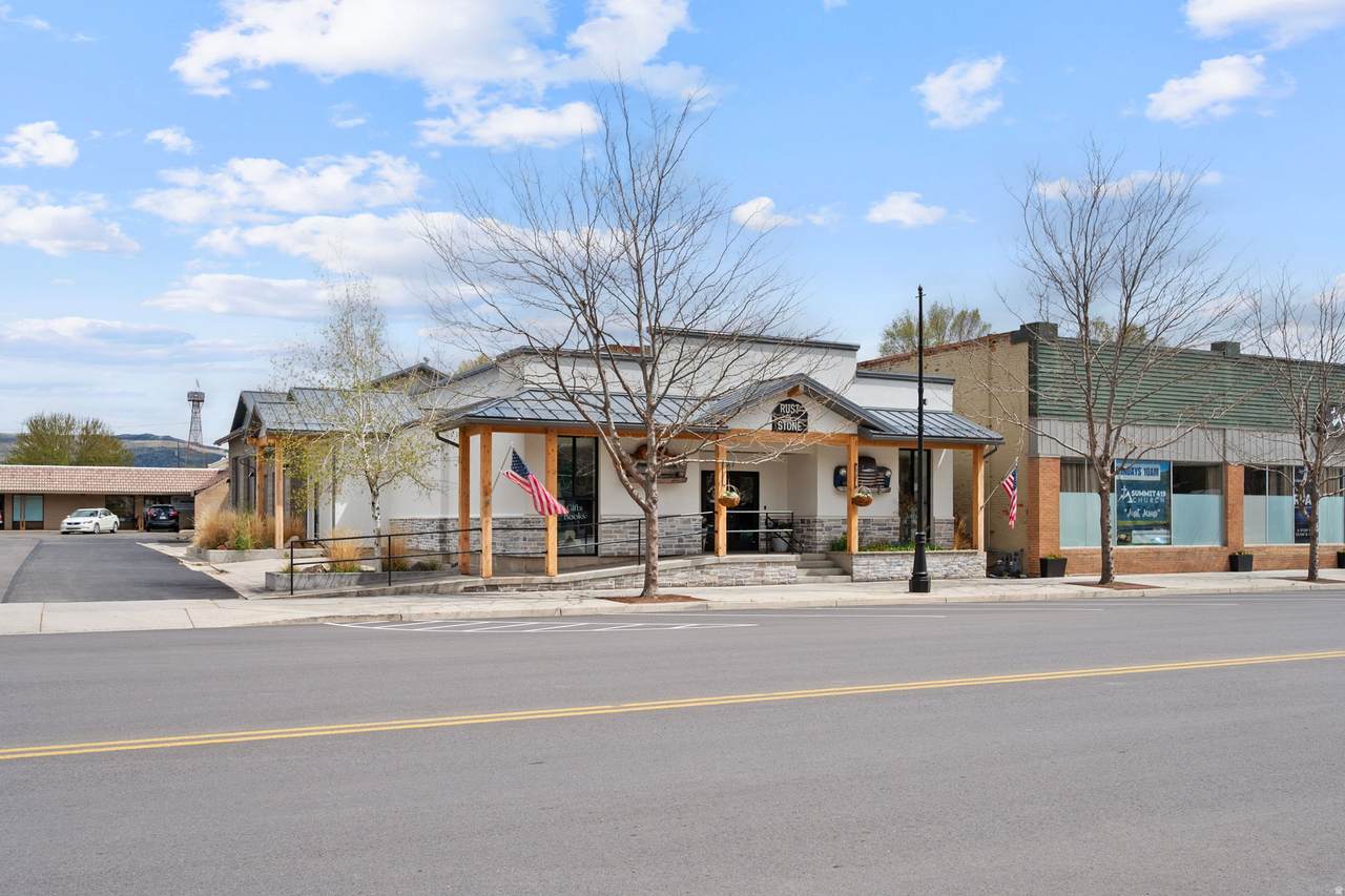 21 Main St - Photo 1