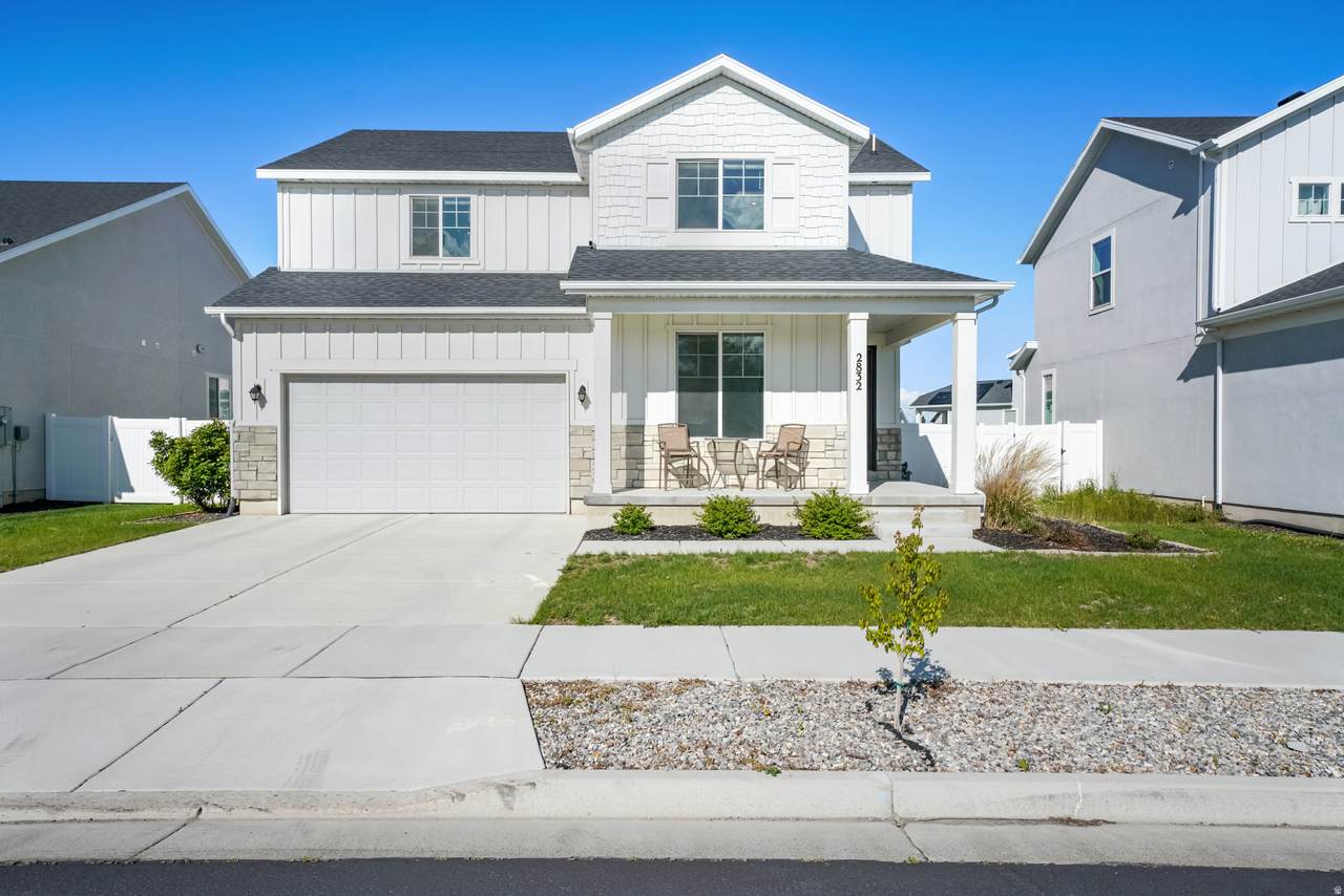 2832 Shoreline Dr - Photo 1
