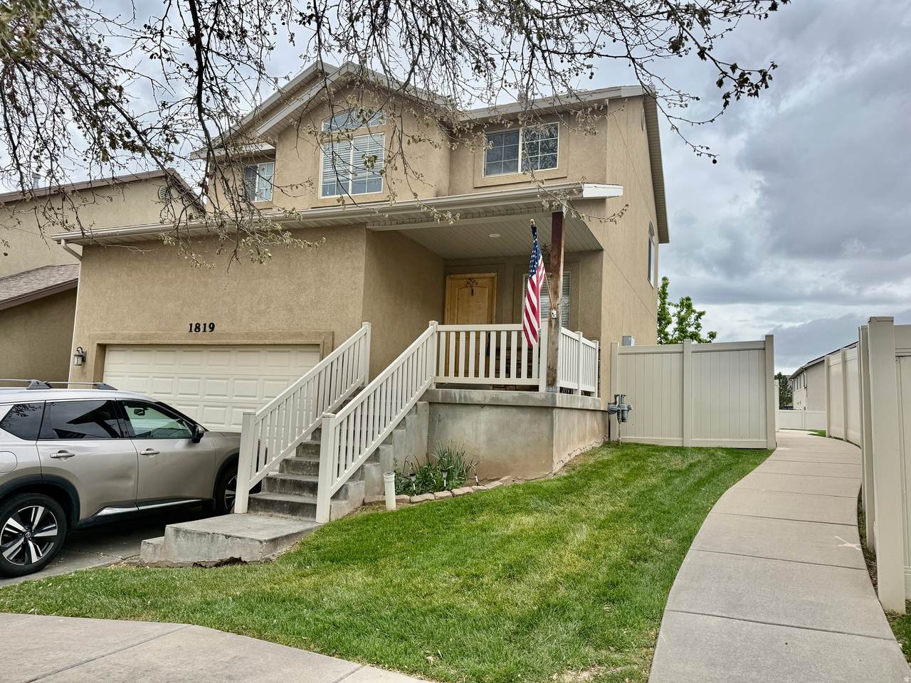 1819 Clark Dr - Photo 1