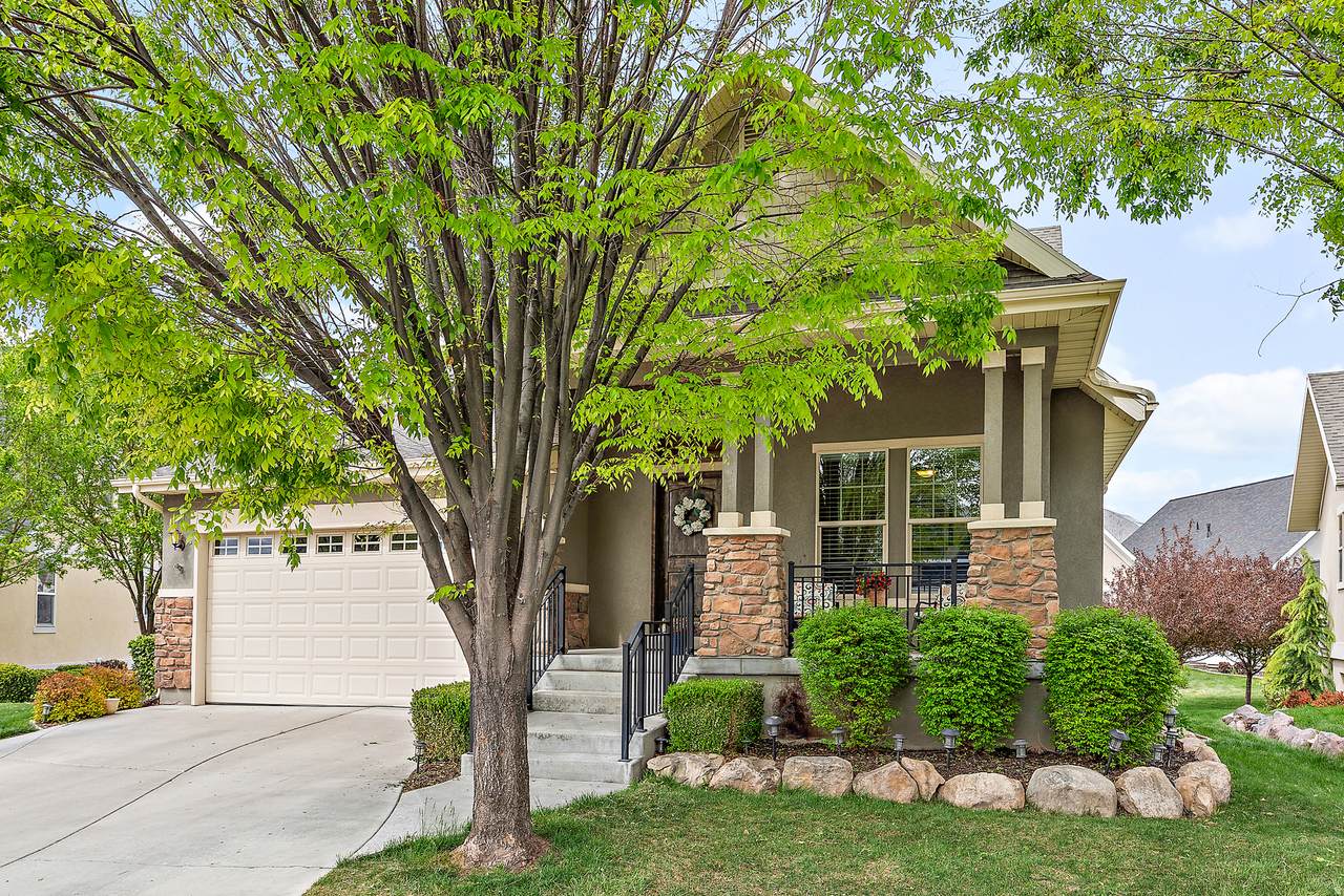 1965 Silver Leaf Dr - Photo 1