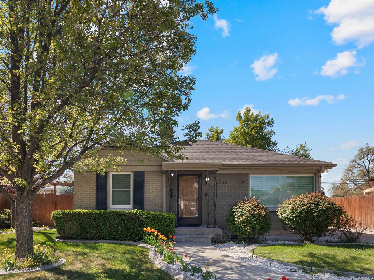 1948 Redondo Ave - Photo 1