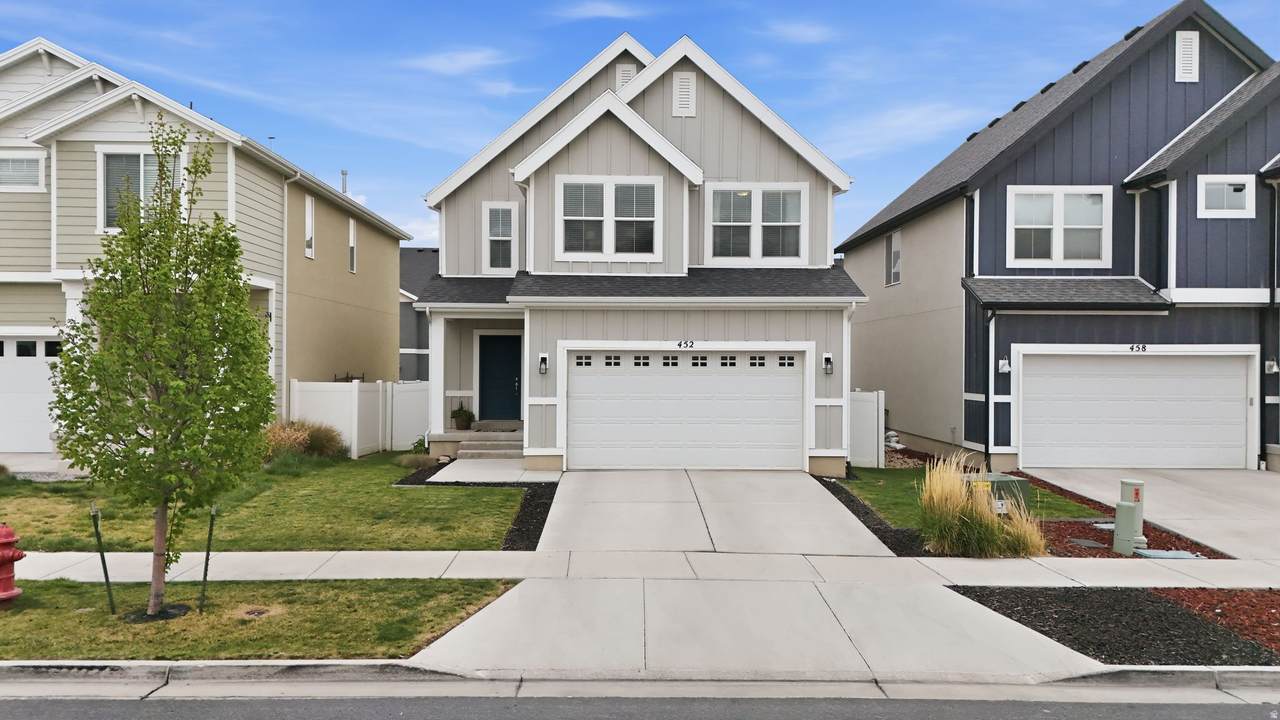 452 Highpoint Dr - Photo 1