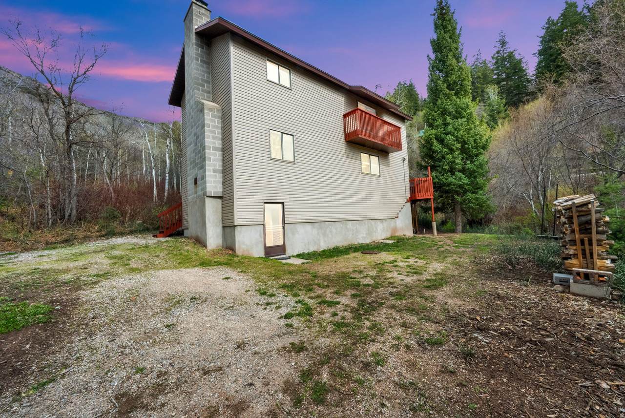 7188 Parker Rd - Photo 1