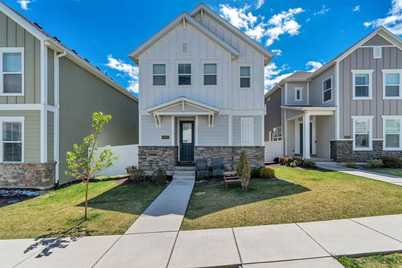 4428 Glendon Dr - Photo 1