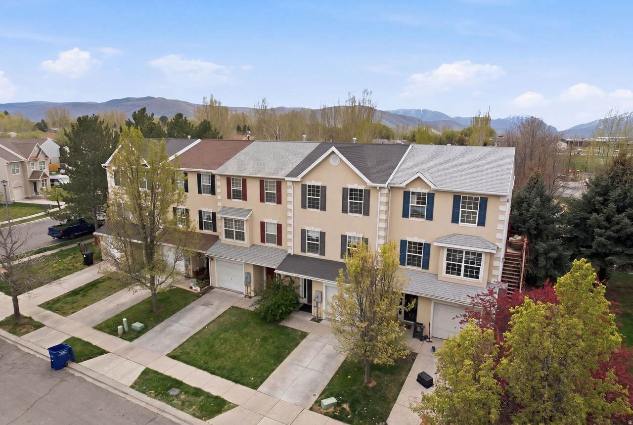 515 Inverness Ln - Photo 1